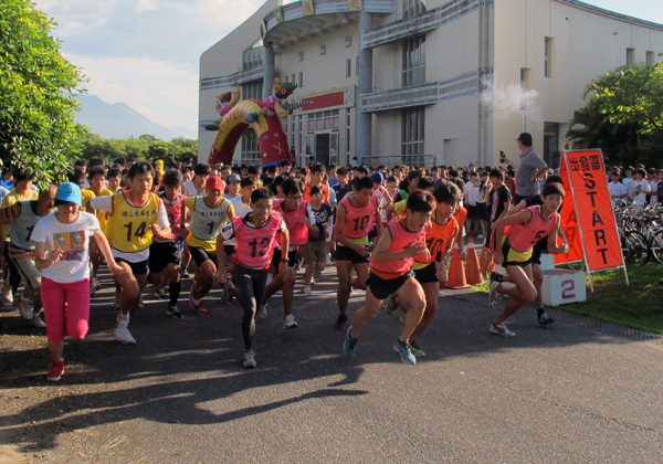 1500人一起出發，場面壯觀