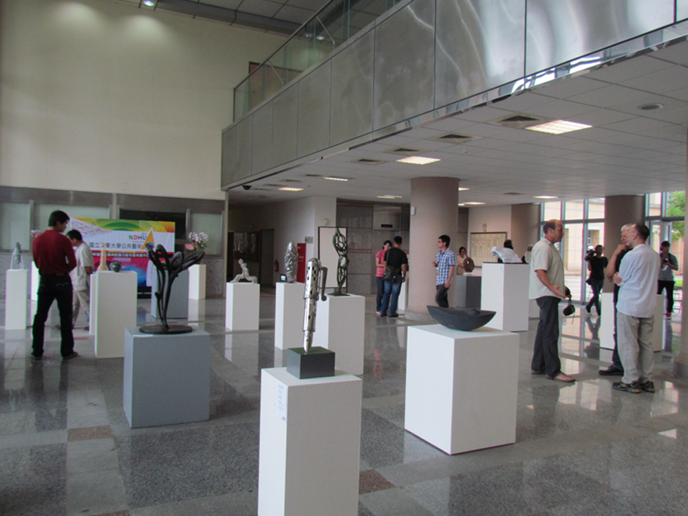 雕塑聯展展場