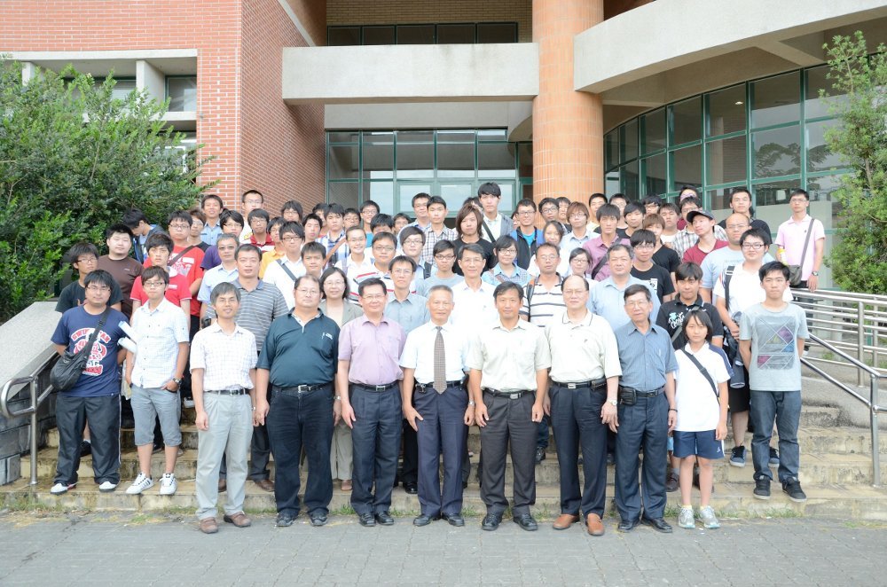 「第二屆東華盃太陽光電創意應用競賽」大合照