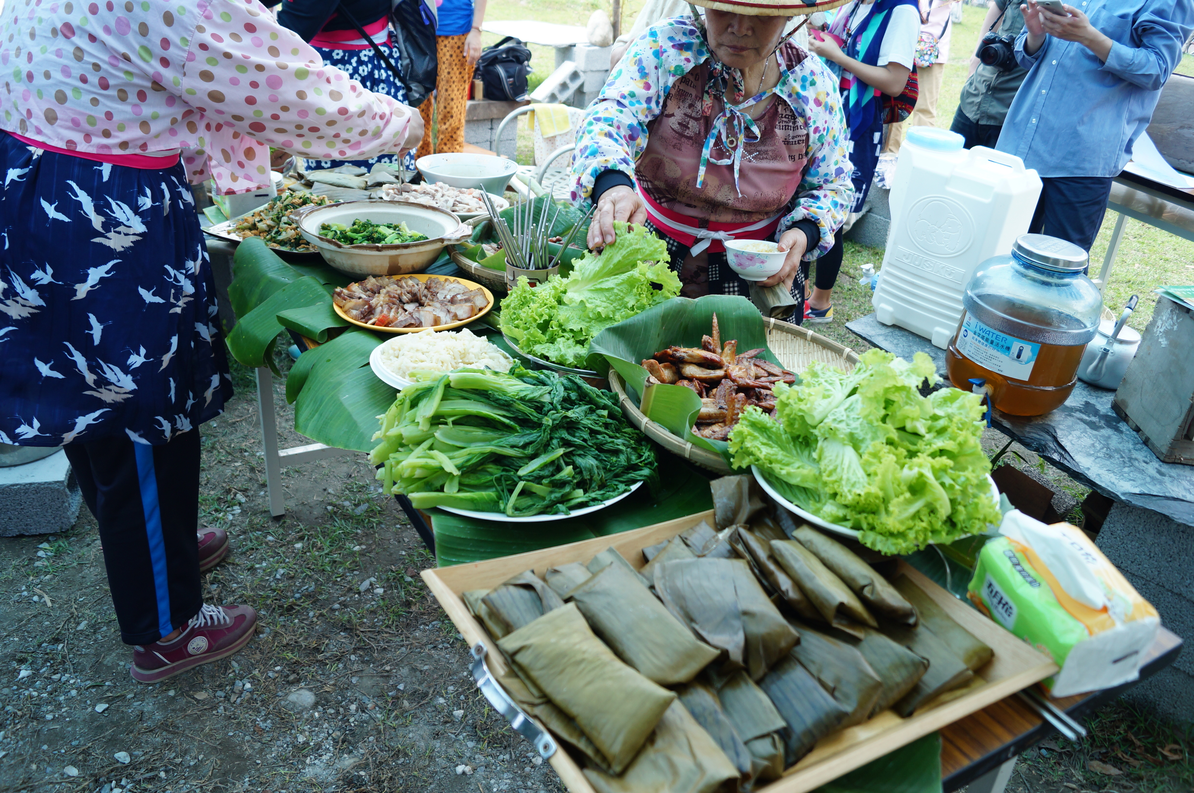 從祭儀飲食到慶賀良食公社開幕，同學們親自料理原民跨族群料理