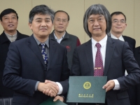 本校與南京理工大學簽訂雙學位制協議
