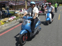 「築夢東華，綠動花東」贈車儀式，5台電動車將暢遊東華